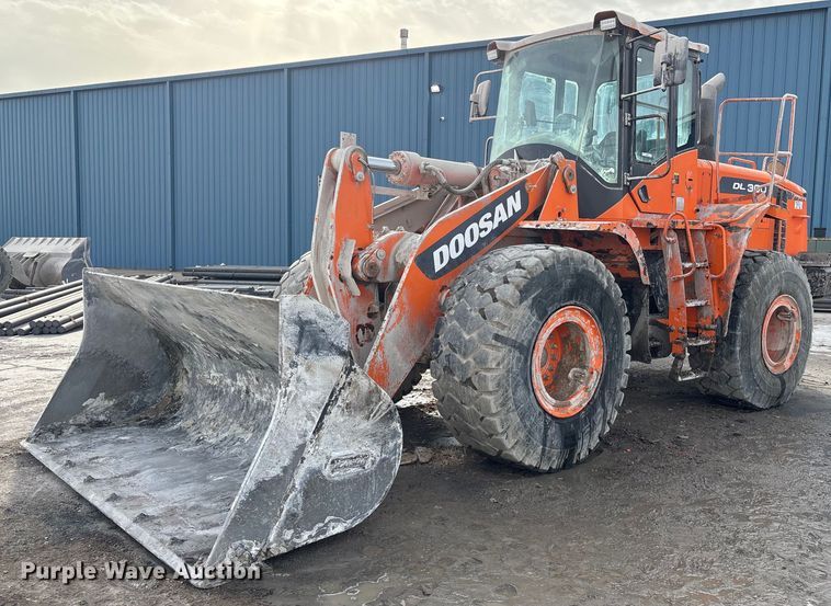 image for item OB9452 Doosan DL300-3 wheel loader