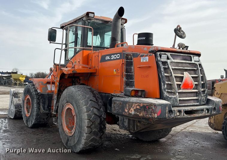 image for item OB9452 Doosan DL300-3 wheel loader