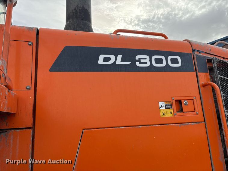 image for item OB9452 Doosan DL300-3 wheel loader