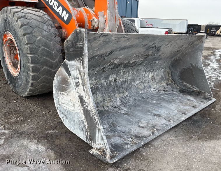 image for item OB9452 Doosan DL300-3 wheel loader