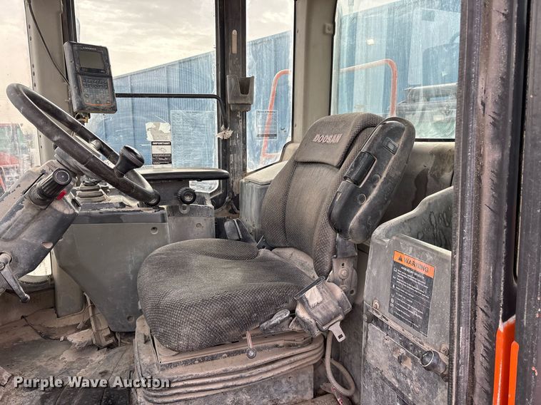 image for item OB9452 Doosan DL300-3 wheel loader