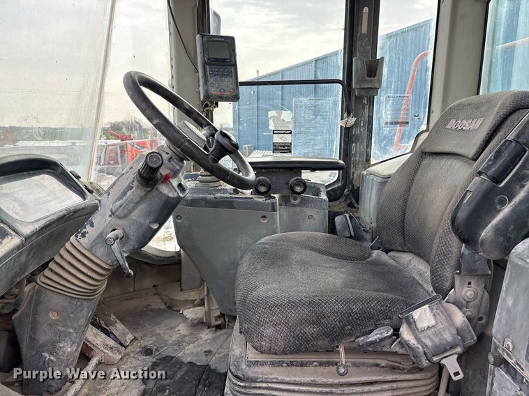 image for item OB9452 Doosan DL300-3 wheel loader