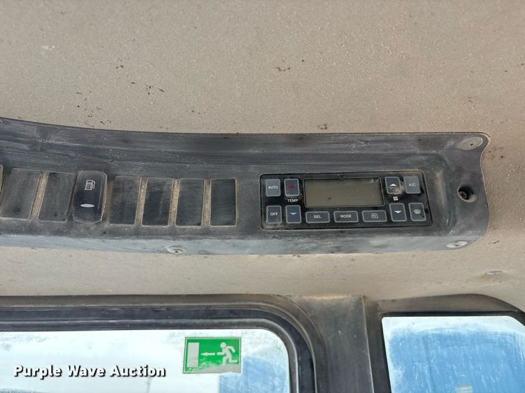 image for item OB9452 Doosan DL300-3 wheel loader