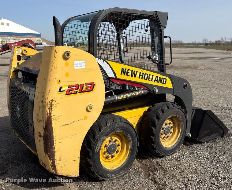 image for item OB9455 2015 New Holland L213 skid steer loader
