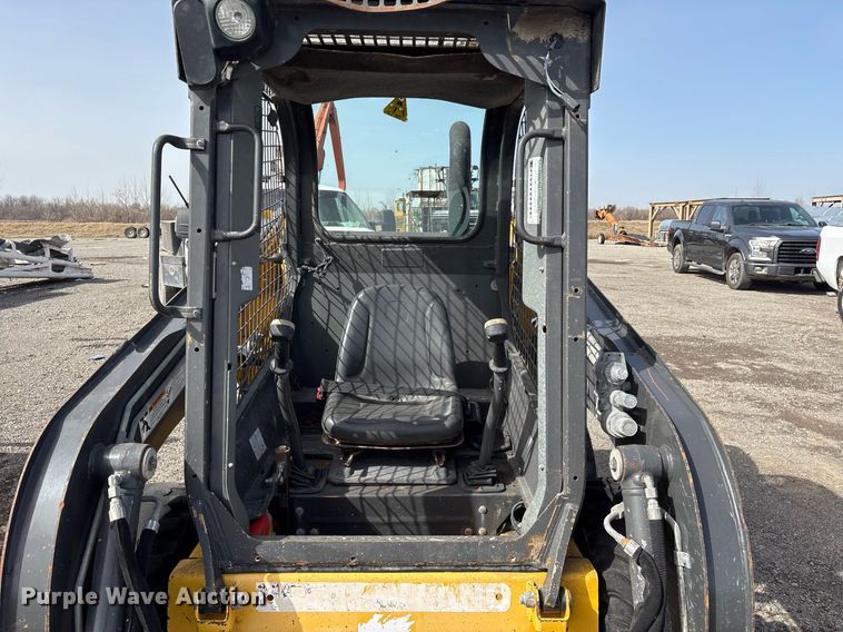 image for item OB9455 2015 New Holland L213 skid steer loader