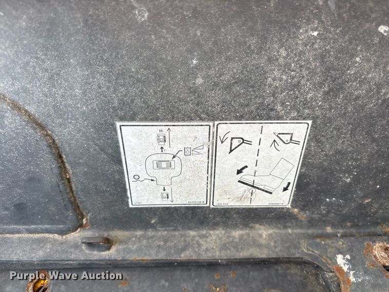 image for item OB9455 2015 New Holland L213 skid steer loader