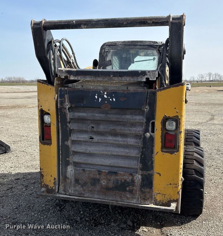 image for item OB9456 2014 Caterpillar 272D skid steer loader