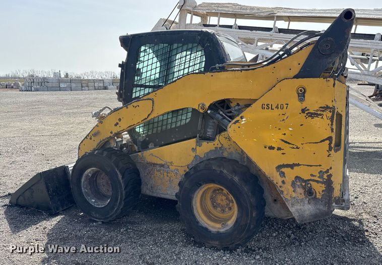 image for item OB9456 2014 Caterpillar 272D skid steer loader