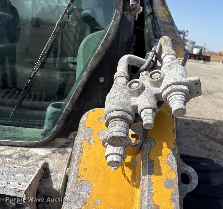 image for item OB9456 2014 Caterpillar 272D skid steer loader