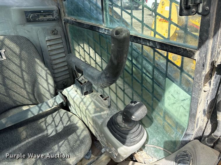 image for item OB9456 2014 Caterpillar 272D skid steer loader