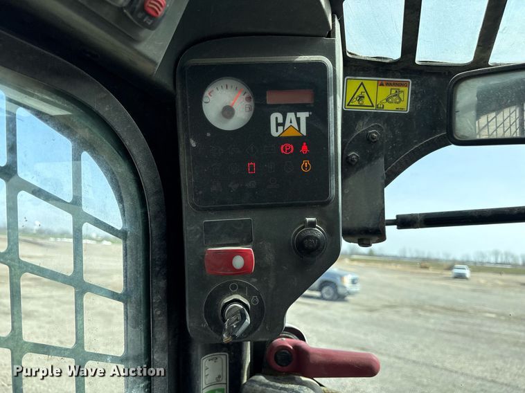 image for item OB9456 2014 Caterpillar 272D skid steer loader