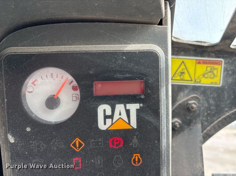 image for item OB9456 2014 Caterpillar 272D skid steer loader