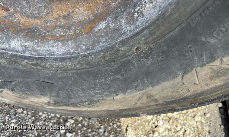 image for item OB9456 2014 Caterpillar 272D skid steer loader