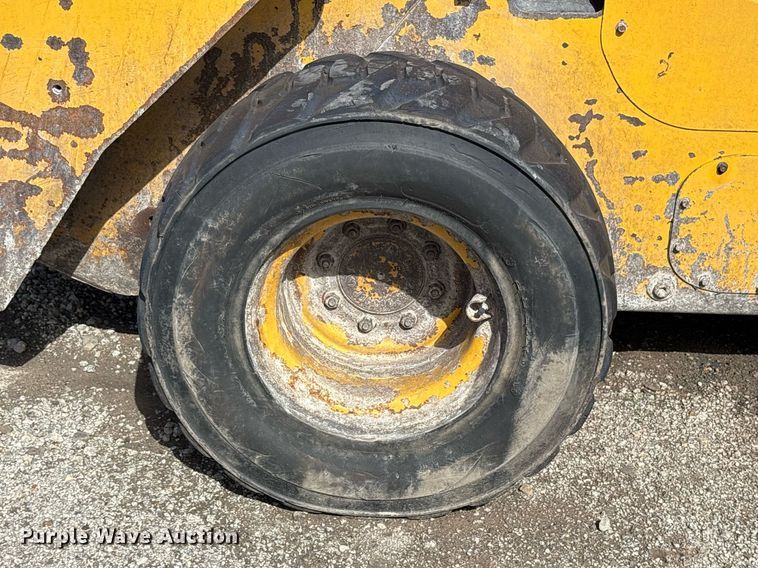 image for item OB9456 2014 Caterpillar 272D skid steer loader