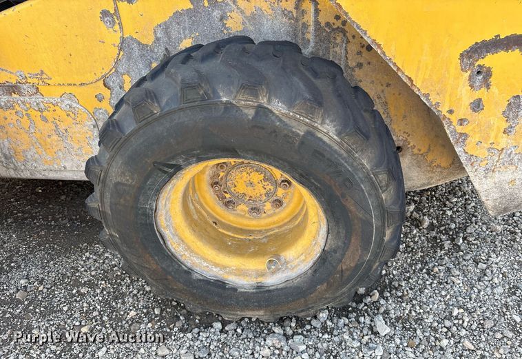 image for item OB9456 2014 Caterpillar 272D skid steer loader