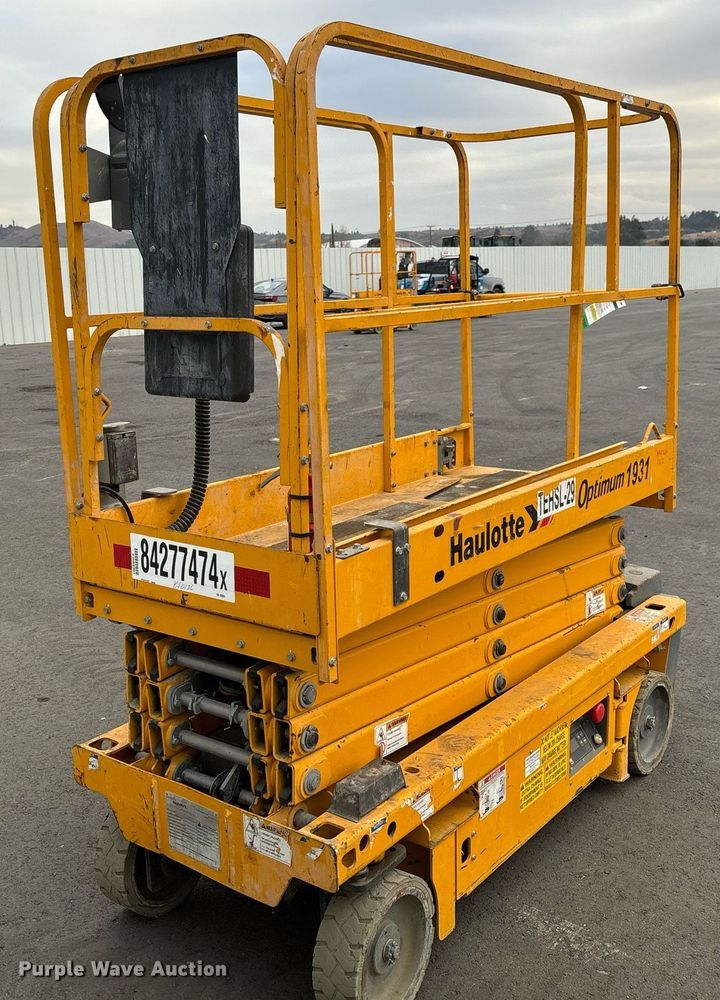 image for item YA0186 2018 Haulotte 1931E scissor lift