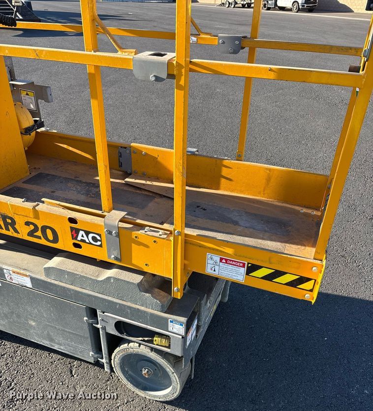 image for item YA0189 2019 Haulotte Star 20 AC E vertical lift