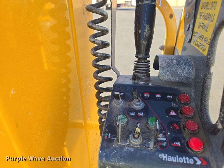 image for item YA0194 2019 Haulotte Star 20 AC E vertical lift