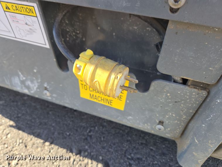 image for item YA0194 2019 Haulotte Star 20 AC E vertical lift