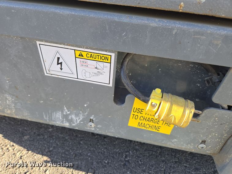 image for item YA0194 2019 Haulotte Star 20 AC E vertical lift