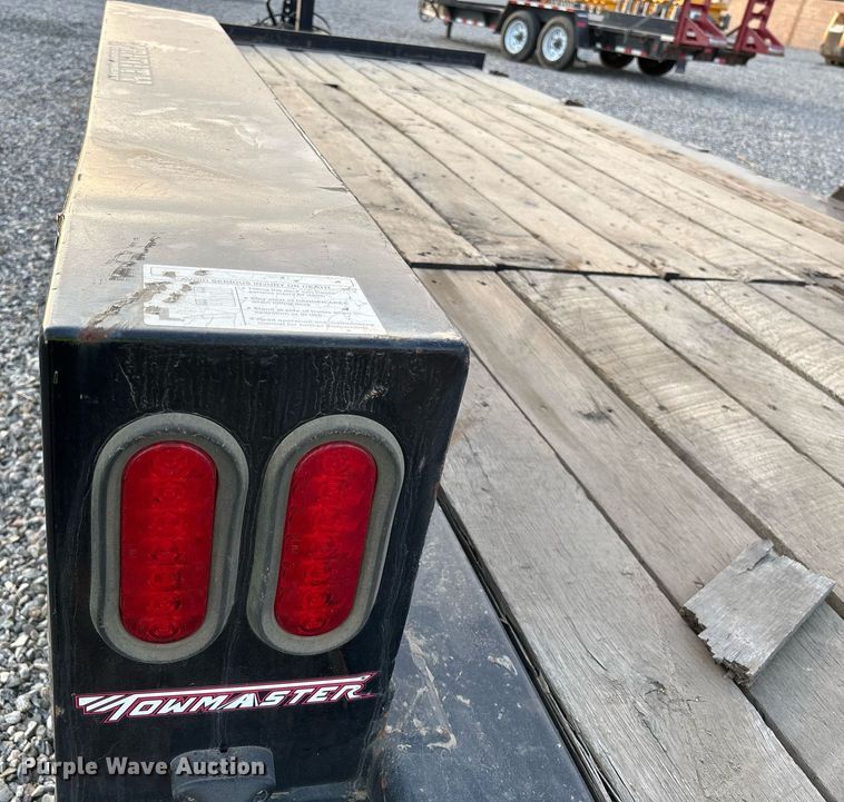 image for item YA0253 2021 Monroe Towmaster T-14DT tilt deck equipment trailer