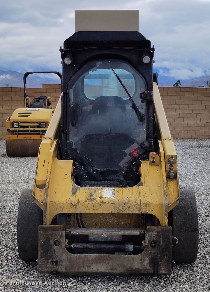 image for item YA0341 2017 Caterpillar 262D skid steer loader