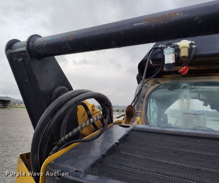 image for item YA0341 2017 Caterpillar 262D skid steer loader