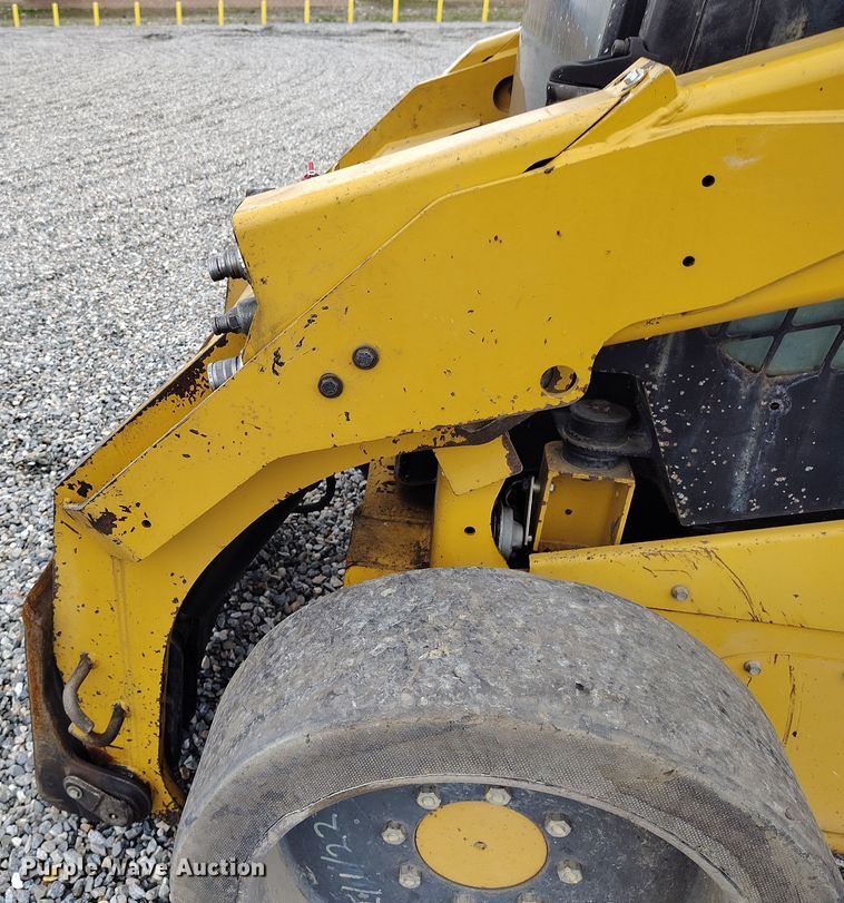 image for item YA0341 2017 Caterpillar 262D skid steer loader