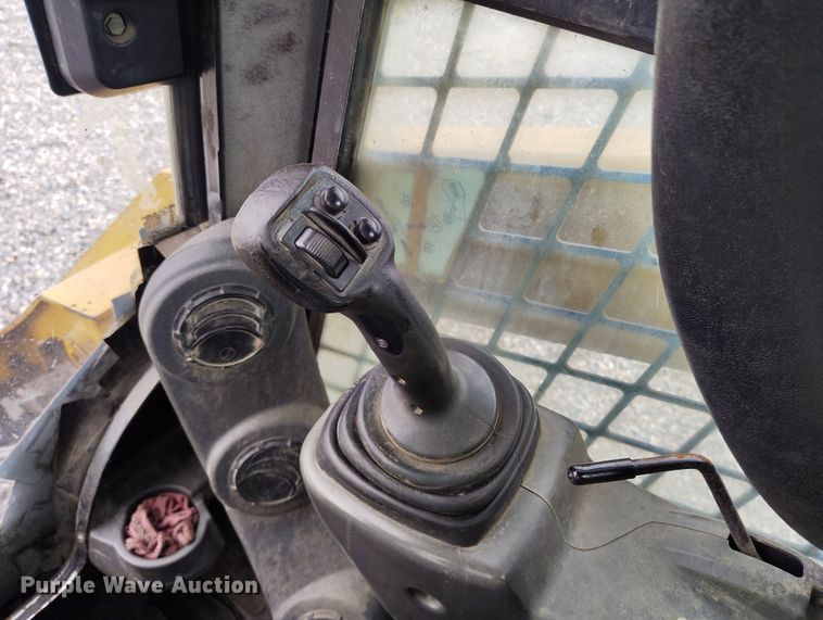 image for item YA0341 2017 Caterpillar 262D skid steer loader