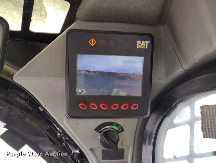 image for item YA0341 2017 Caterpillar 262D skid steer loader