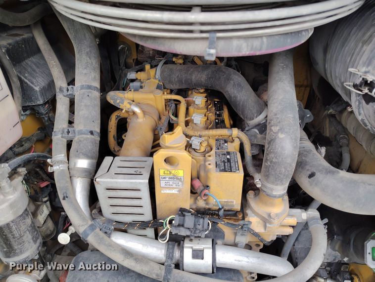 image for item YA0341 2017 Caterpillar 262D skid steer loader