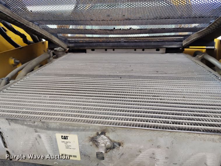 image for item YA0341 2017 Caterpillar 262D skid steer loader