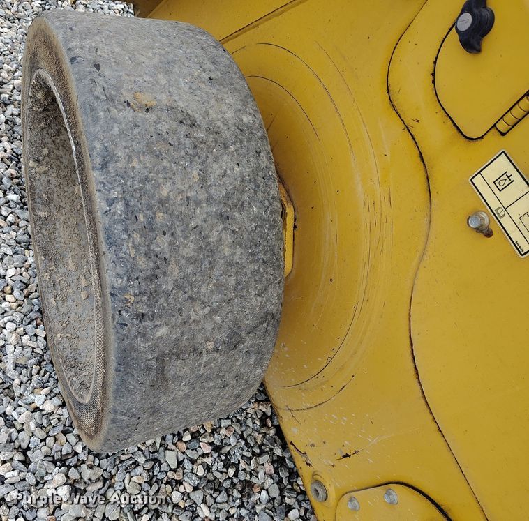 image for item YA0341 2017 Caterpillar 262D skid steer loader