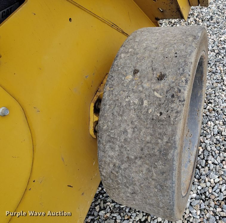 image for item YA0341 2017 Caterpillar 262D skid steer loader