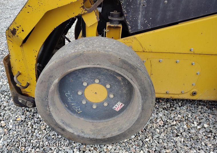 image for item YA0341 2017 Caterpillar 262D skid steer loader