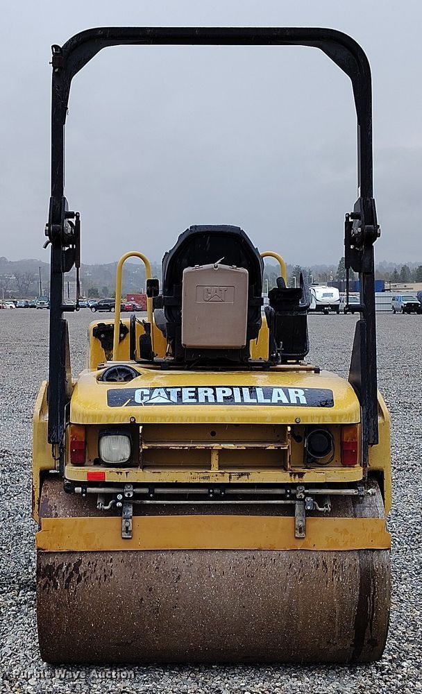 image for item YA0342 2011 Caterpillar CB34 XW double drum vibratory roller