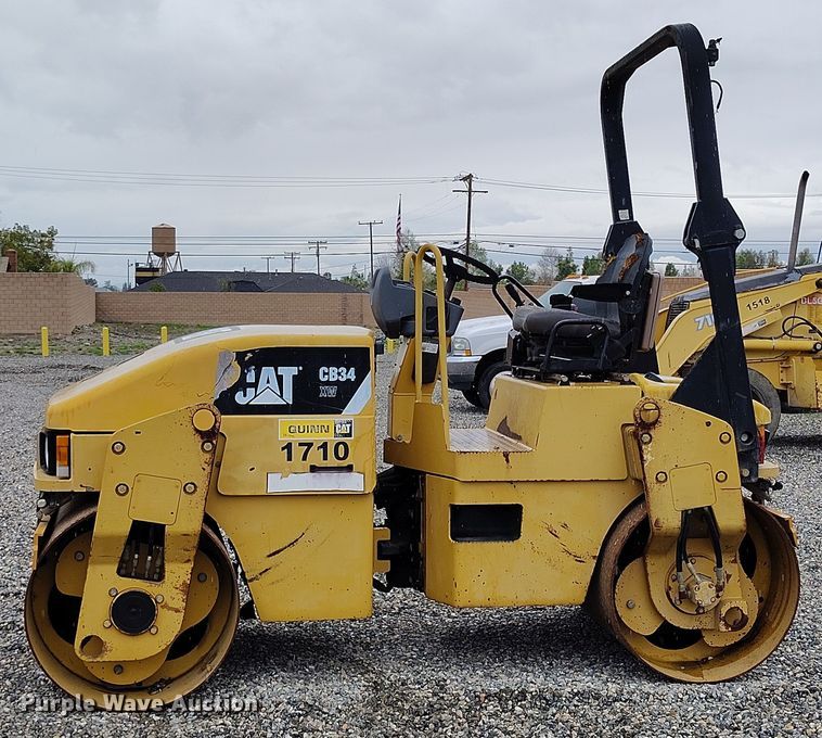 image for item YA0342 2011 Caterpillar CB34 XW double drum vibratory roller
