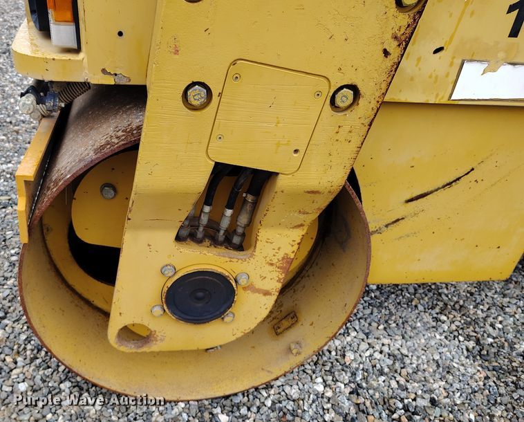 image for item YA0342 2011 Caterpillar CB34 XW double drum vibratory roller