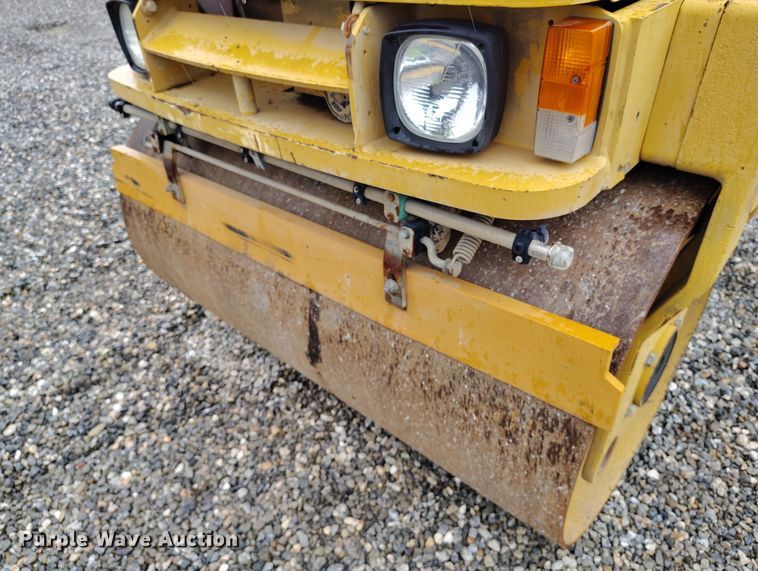 image for item YA0342 2011 Caterpillar CB34 XW double drum vibratory roller