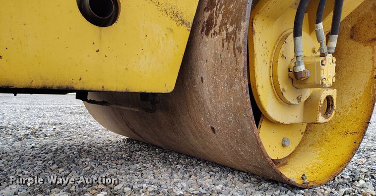 image for item YA0342 2011 Caterpillar CB34 XW double drum vibratory roller