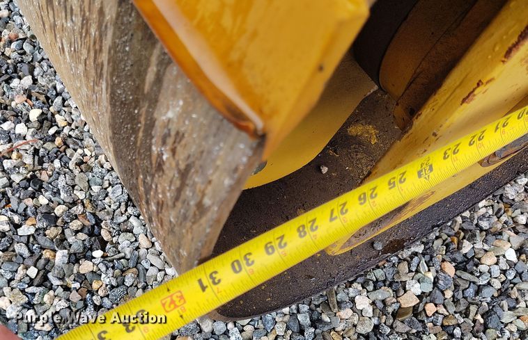 image for item YA0342 2011 Caterpillar CB34 XW double drum vibratory roller