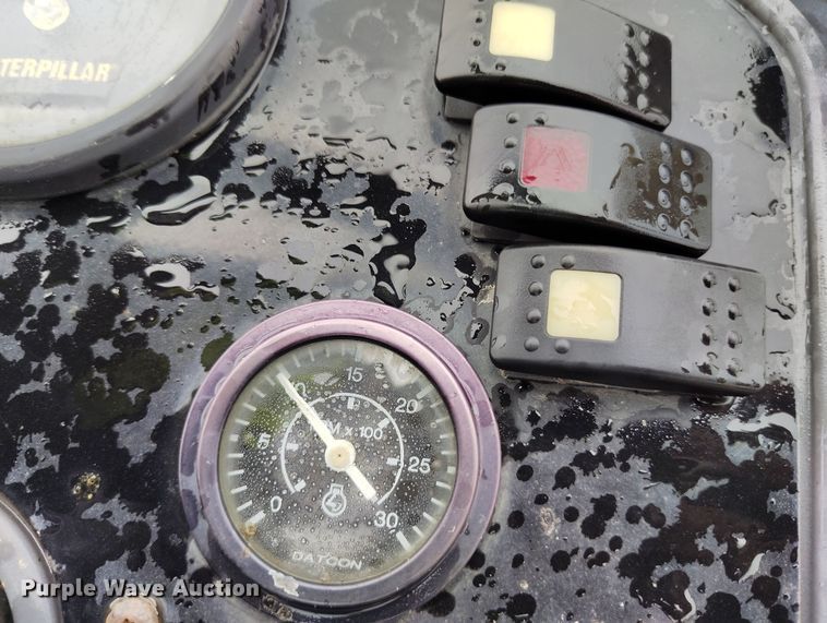 image for item YA0342 2011 Caterpillar CB34 XW double drum vibratory roller