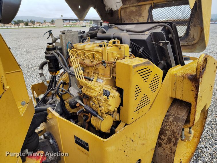 image for item YA0342 2011 Caterpillar CB34 XW double drum vibratory roller
