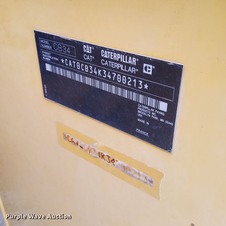 image for item YA0342 2011 Caterpillar CB34 XW double drum vibratory roller