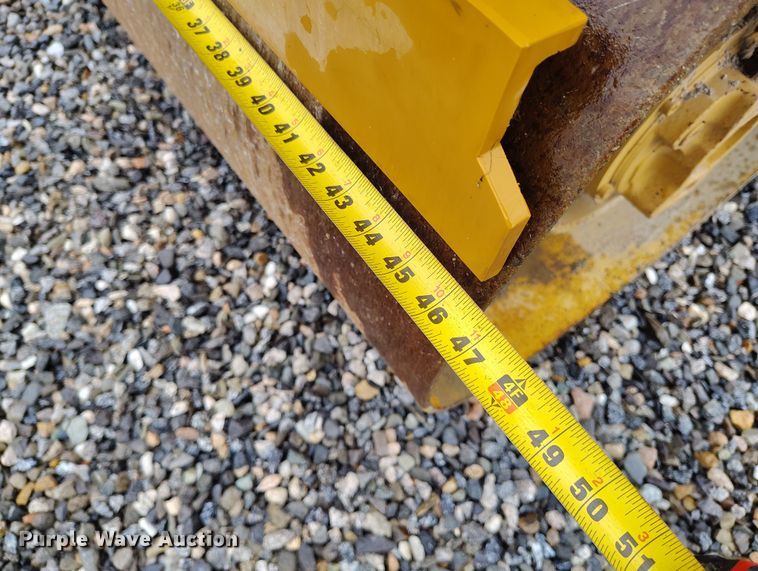 image for item YA0343 2005 Caterpillar CB-224E double drum vibratory roller