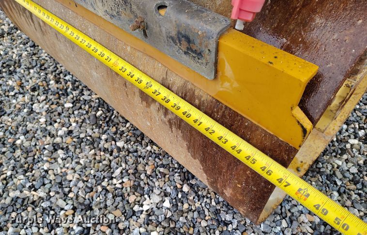 image for item YA0343 2005 Caterpillar CB-224E double drum vibratory roller