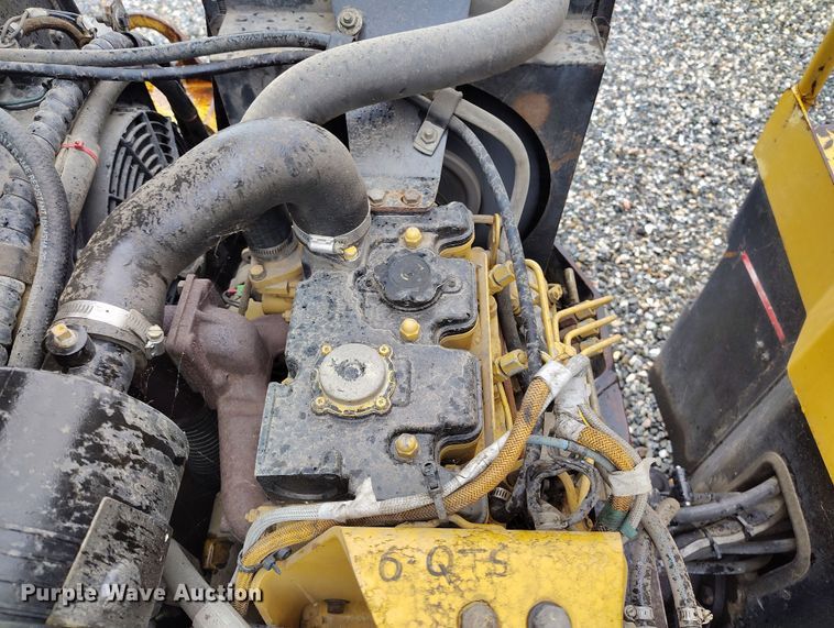 image for item YA0343 2005 Caterpillar CB-224E double drum vibratory roller