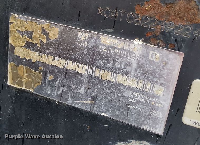 image for item YA0343 2005 Caterpillar CB-224E double drum vibratory roller