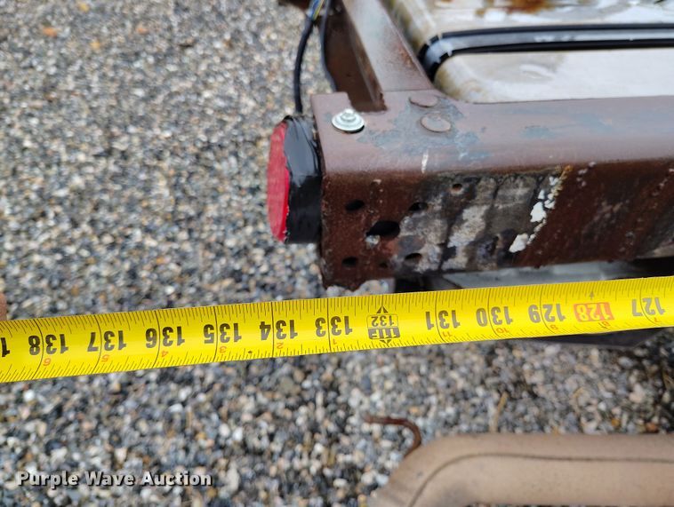 image for item YA0344 2003 Ford F550 Super Duty XL truck cab and chassis