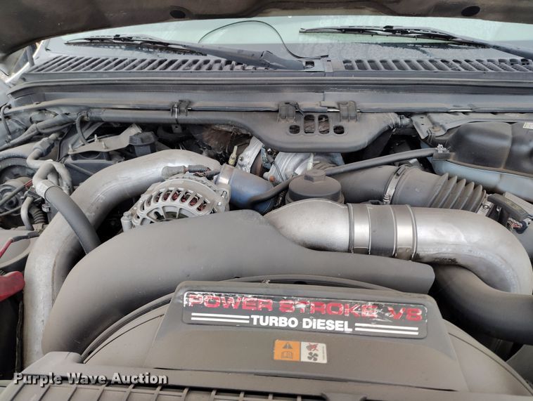 image for item YA0344 2003 Ford F550 Super Duty XL truck cab and chassis